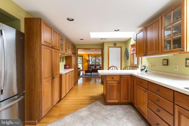 795 N HILLS AVE, Glenside, PA 19038