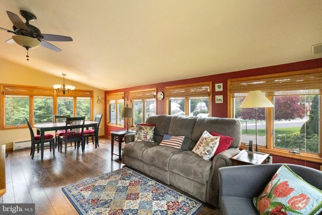 795 N HILLS AVE, Glenside, PA 19038