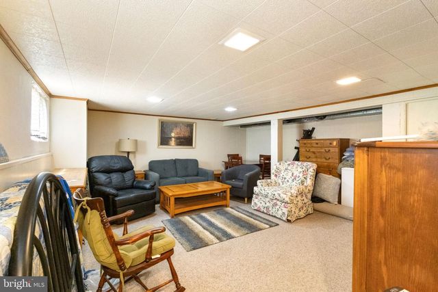 795 N HILLS AVE, Glenside, PA 19038