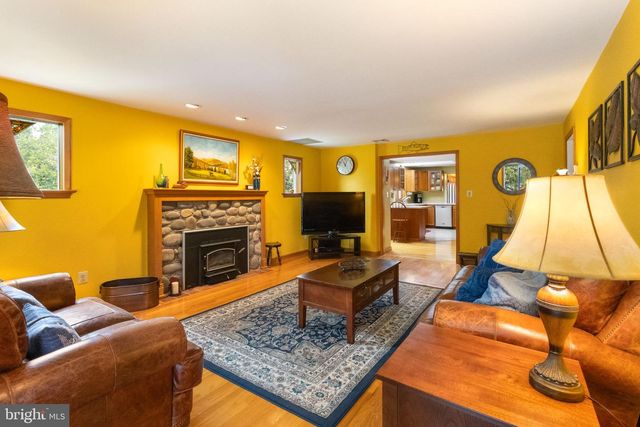795 N HILLS AVE, Glenside, PA 19038