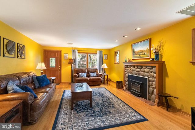 795 N HILLS AVE, Glenside, PA 19038
