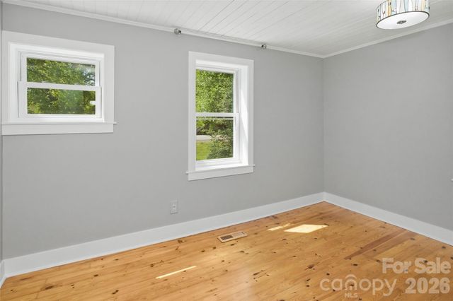 70 Cedar Street, Asheville, NC 28803