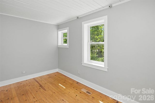 70 Cedar Street, Asheville, NC 28803