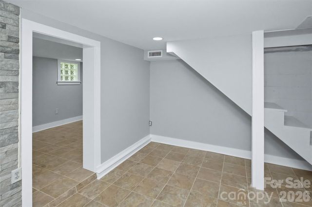 70 Cedar Street, Asheville, NC 28803