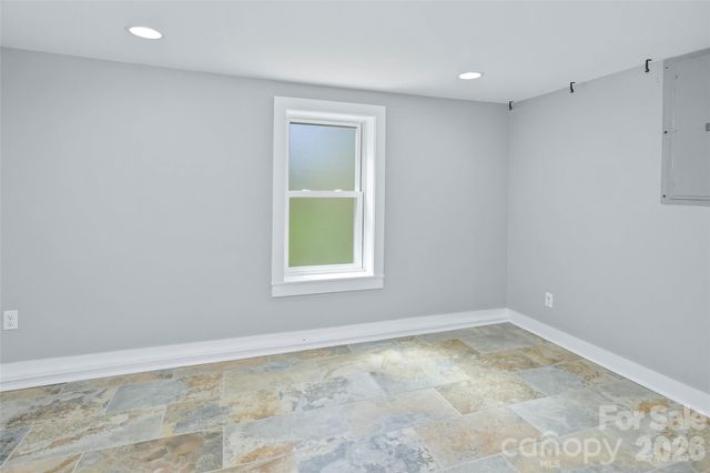 70 Cedar Street, Asheville, NC 28803