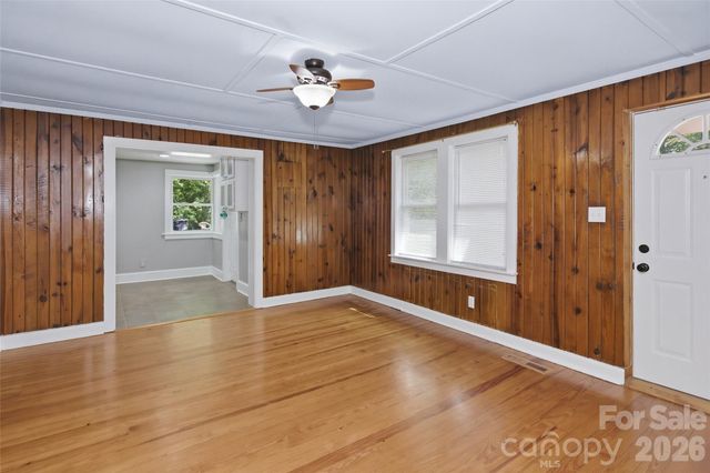 70 Cedar Street, Asheville, NC 28803