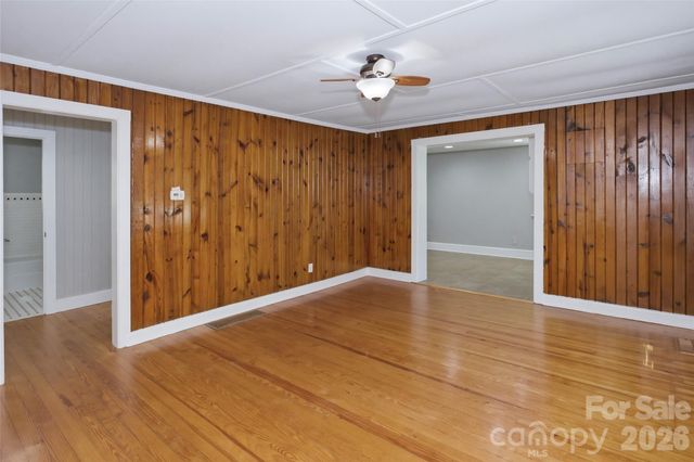 70 Cedar Street, Asheville, NC 28803