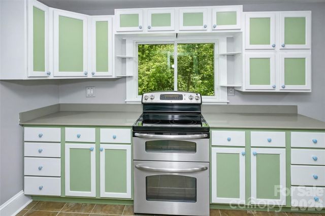 70 Cedar Street, Asheville, NC 28803