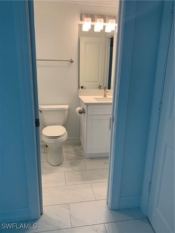 310 Carnaby CT, Naples, FL 34112