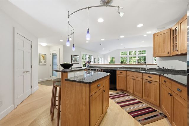 77 Pleasantview Avenue, Longmeadow, MA 01106