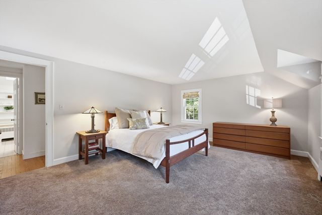 77 Pleasantview Avenue, Longmeadow, MA 01106
