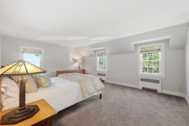 77 Pleasantview Avenue, Longmeadow, MA 01106