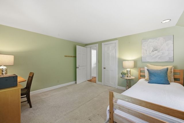 77 Pleasantview Avenue, Longmeadow, MA 01106
