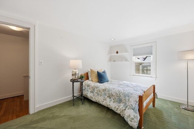 77 Pleasantview Avenue, Longmeadow, MA 01106