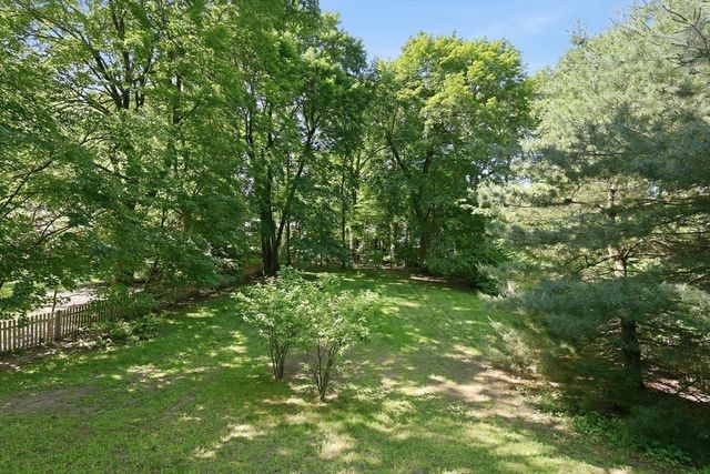 77 Pleasantview Avenue, Longmeadow, MA 01106