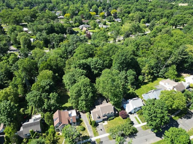 77 Pleasantview Avenue, Longmeadow, MA 01106