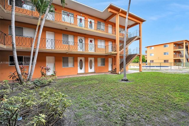 2330 NW 11th St 2, Miami, FL 33125