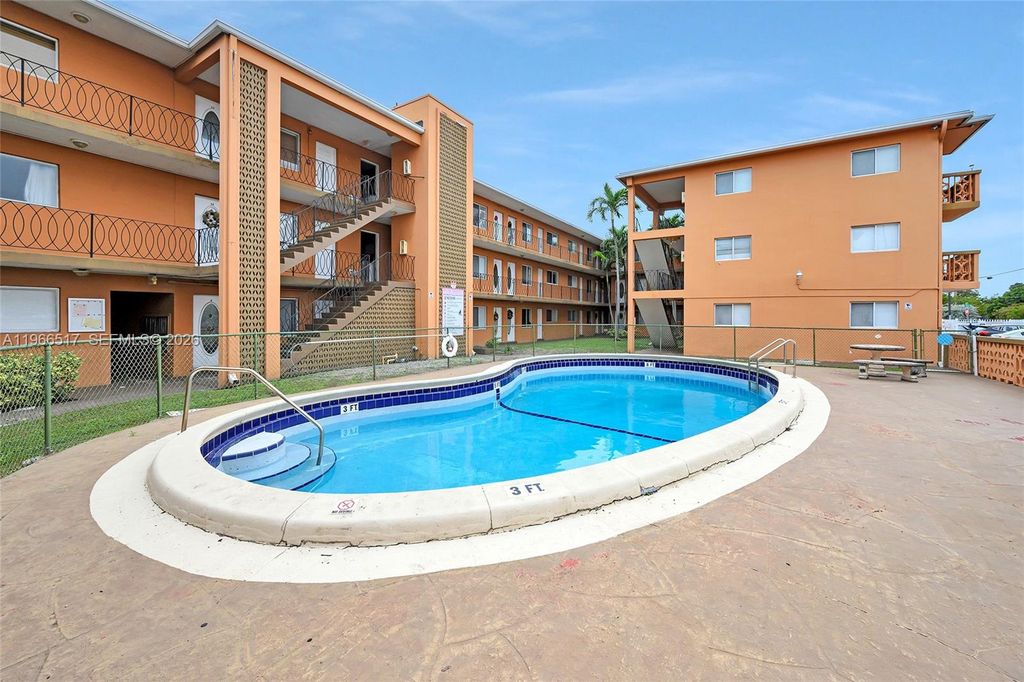 2330 NW 11th St 2, Miami, FL 33125