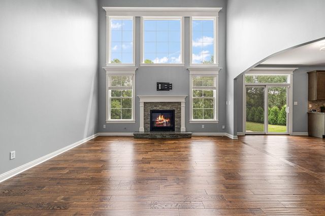 9827 Garden Way, St. John, IN 46373