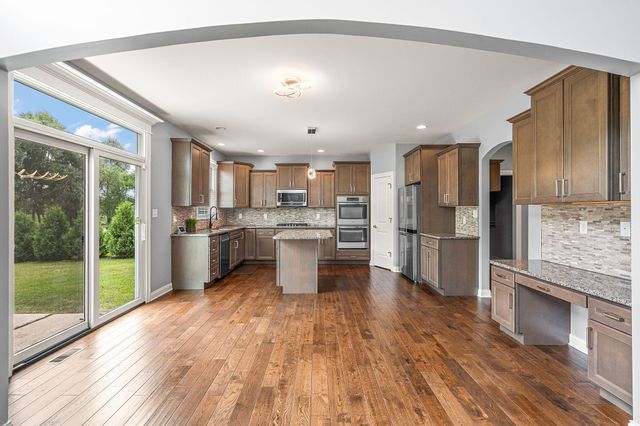 9827 Garden Way, St. John, IN 46373