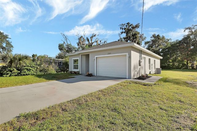 1303 THOMPSON STREET, Deland, FL 32720