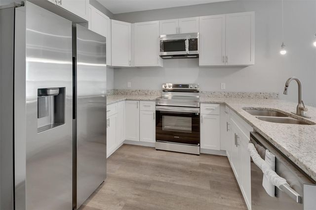 1303 THOMPSON STREET, Deland, FL 32720