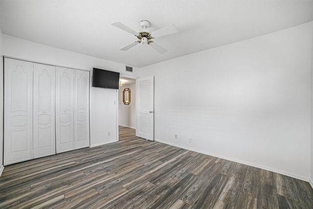 101 Doolen Court 201, North Palm Beach, FL 33408