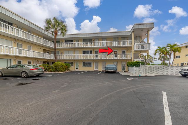 101 Doolen Court 201, North Palm Beach, FL 33408