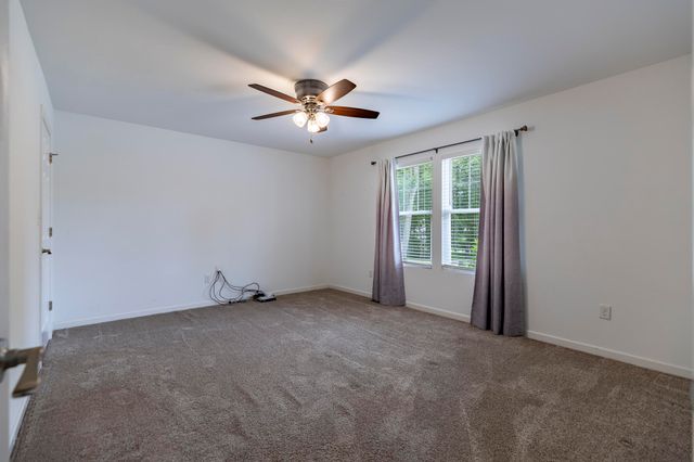 2352 Four Seasons Parkway, Crown Point, IN 46307