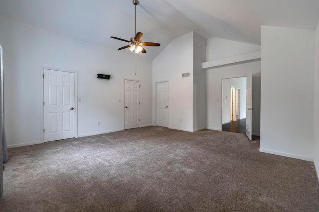 2352 Four Seasons Parkway, Crown Point, IN 46307