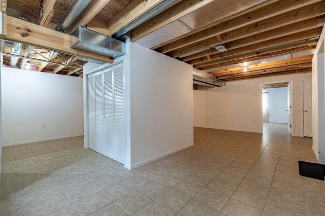 2352 Four Seasons Parkway, Crown Point, IN 46307