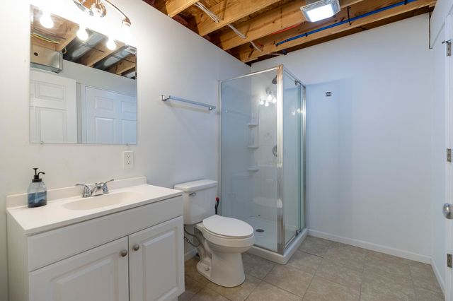 2352 Four Seasons Parkway, Crown Point, IN 46307