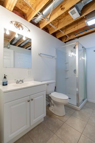 2352 Four Seasons Parkway, Crown Point, IN 46307