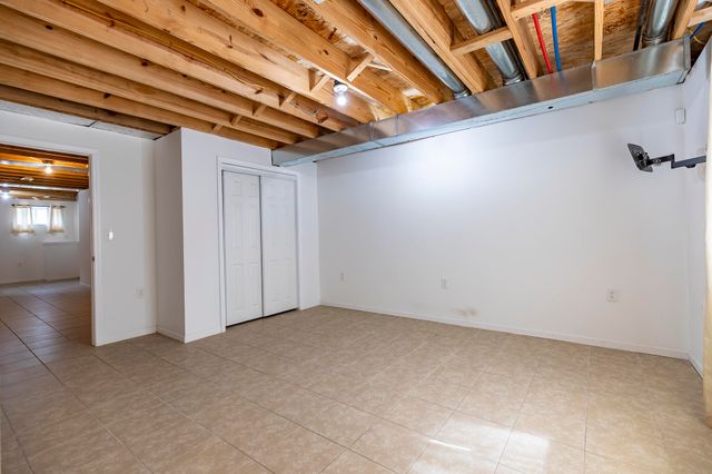 2352 Four Seasons Parkway, Crown Point, IN 46307