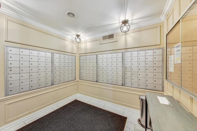 2909 N Sheridan Road 1807, Chicago, IL 60657