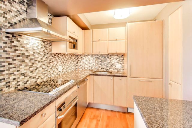 2909 N Sheridan Road 1807, Chicago, IL 60657