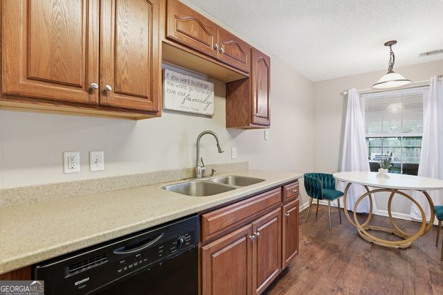 100 Poolside Lane, Savannah, GA 31405