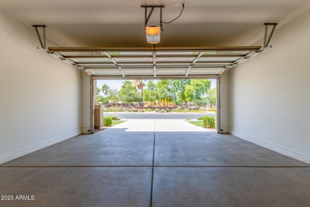 374 W LYLE Avenue, San Tan Valley, AZ 85140