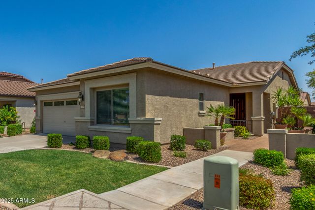 374 W LYLE Avenue, San Tan Valley, AZ 85140