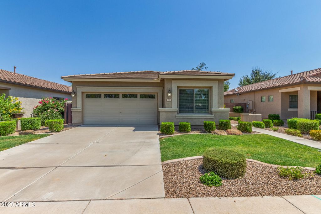 374 W LYLE Avenue, San Tan Valley, AZ 85140