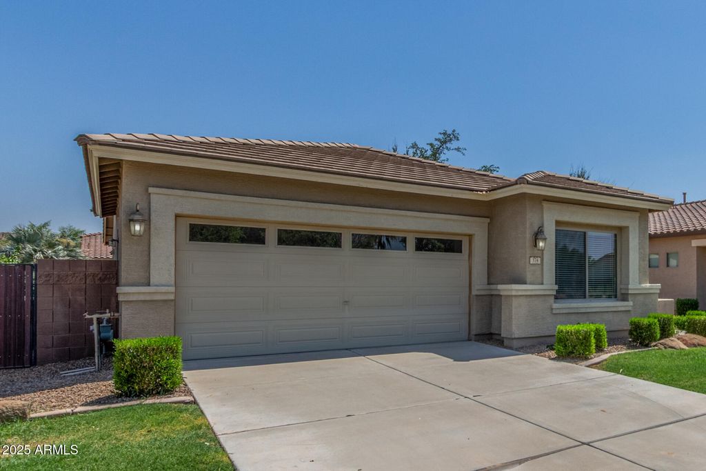 374 W LYLE Avenue, San Tan Valley, AZ 85140 — photo 4