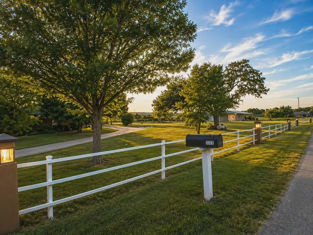 3711 Dove Creek Road, Cleburne, TX 76031