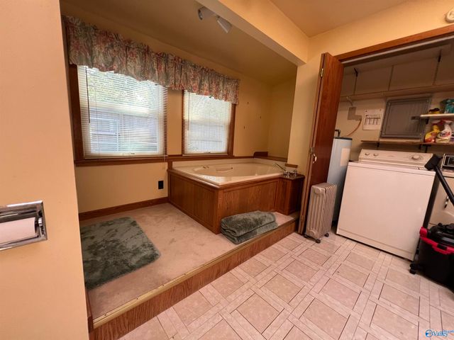 201 W Duncan Avenue, Florence, AL 35630