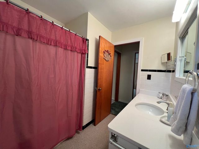 201 W Duncan Avenue, Florence, AL 35630