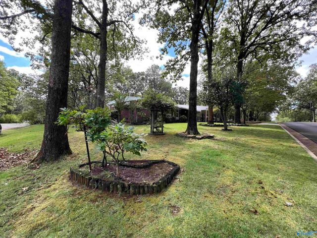 201 W Duncan Avenue, Florence, AL 35630