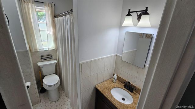 133 Hilltop Acres 133, Yonkers, NY 10704
