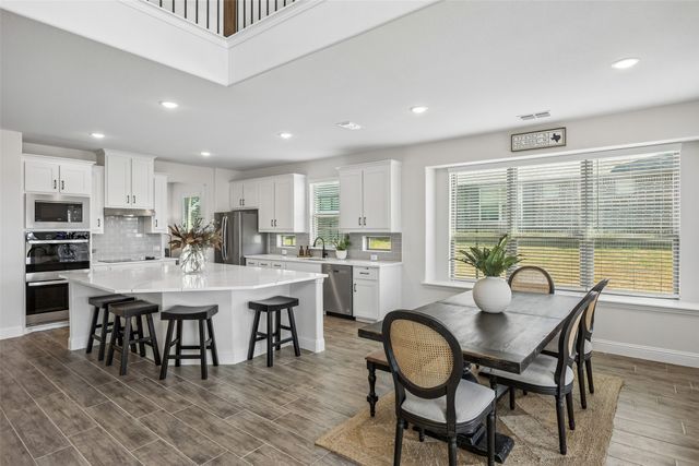 864 Shadow Valley Road, Whitesboro, TX 76273