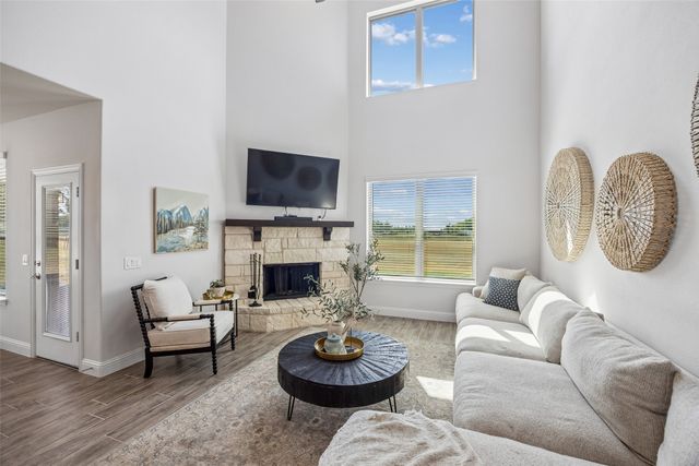 864 Shadow Valley Road, Whitesboro, TX 76273