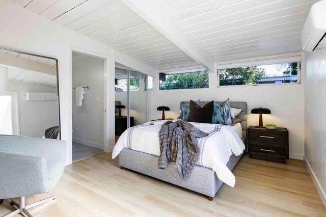 331 Carolina Lane, Palo Alto, CA 94306