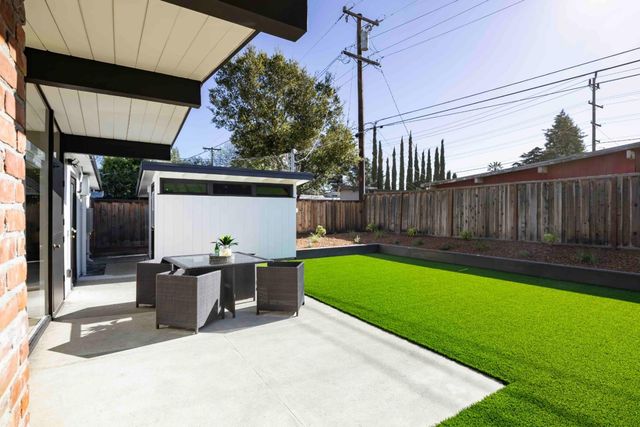 331 Carolina Lane, Palo Alto, CA 94306